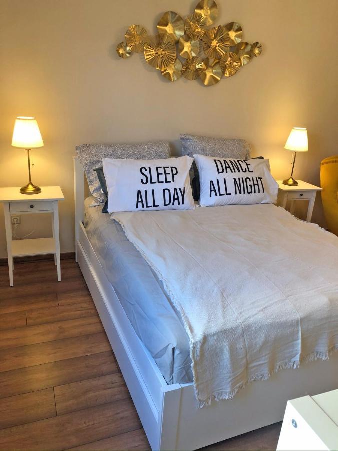 Modern Comfort In Historical Апартаменты Будапешт